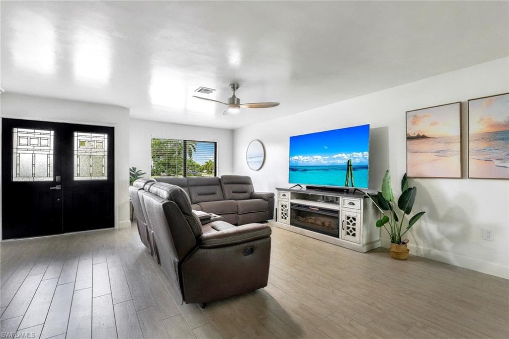 387 Heathwood Dr, Marco Island, FL 34145-10