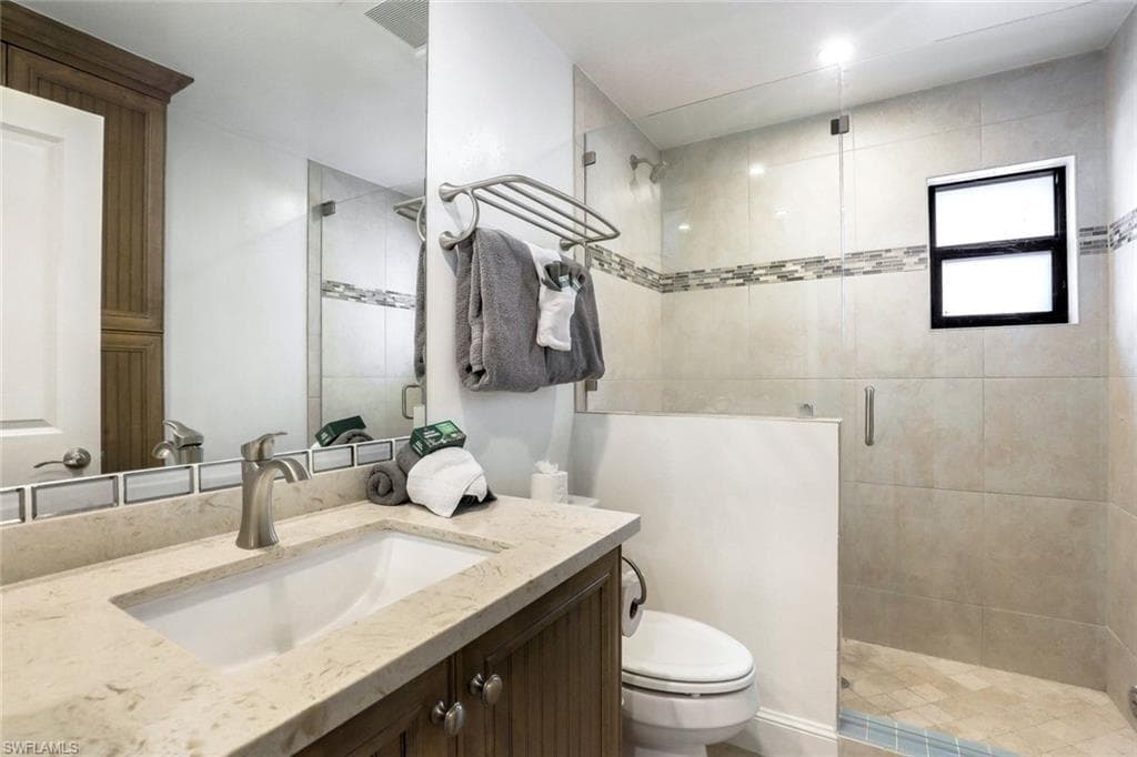387 Heathwood Dr, Marco Island, FL 34145-15