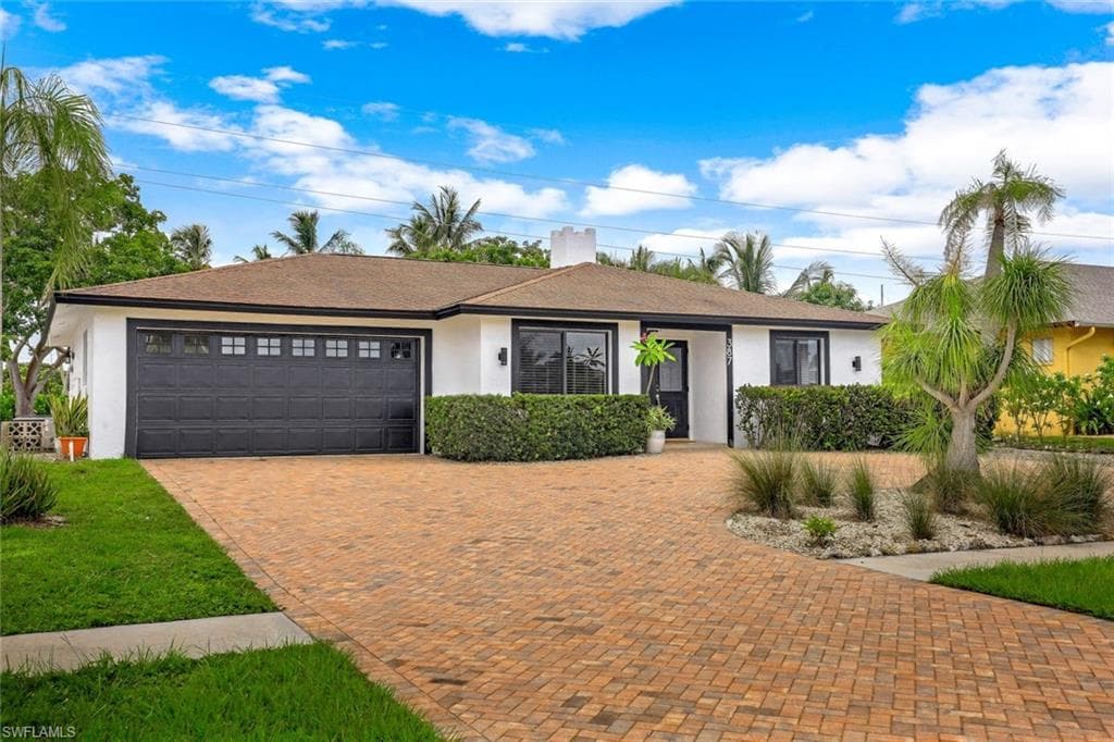 387 Heathwood Dr, Marco Island, FL 34145-16