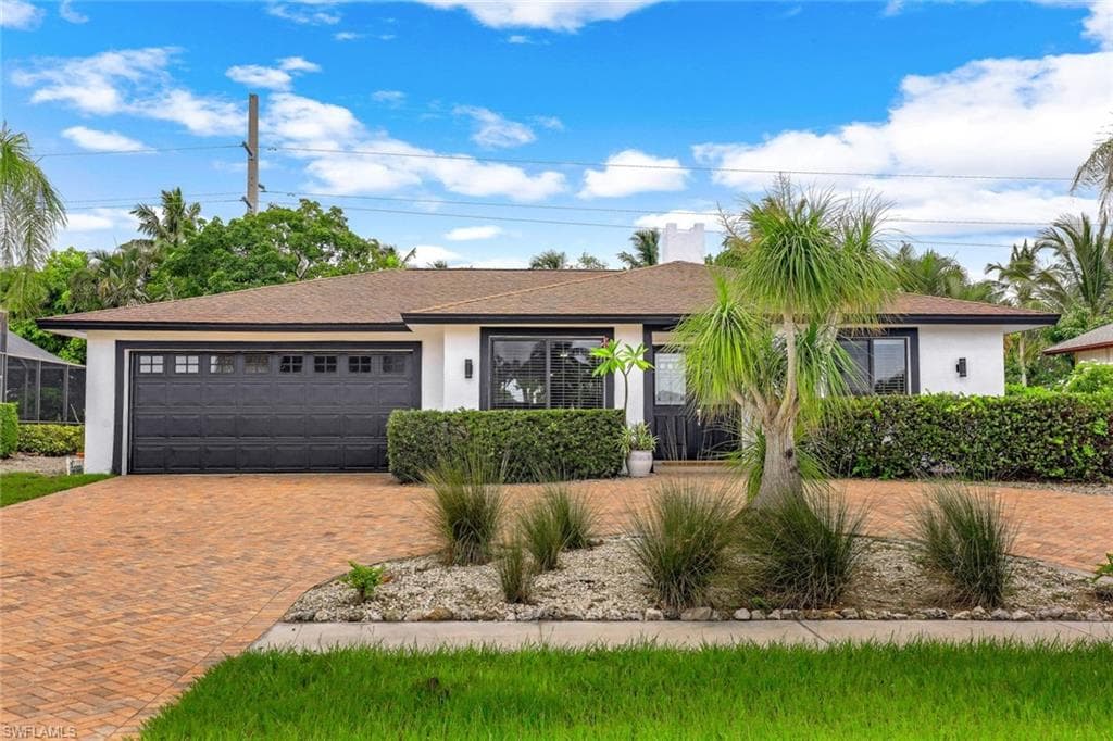 387 Heathwood Dr, Marco Island, FL 34145-17