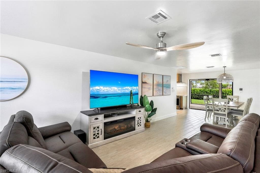 387 Heathwood Dr, Marco Island, FL 34145-8