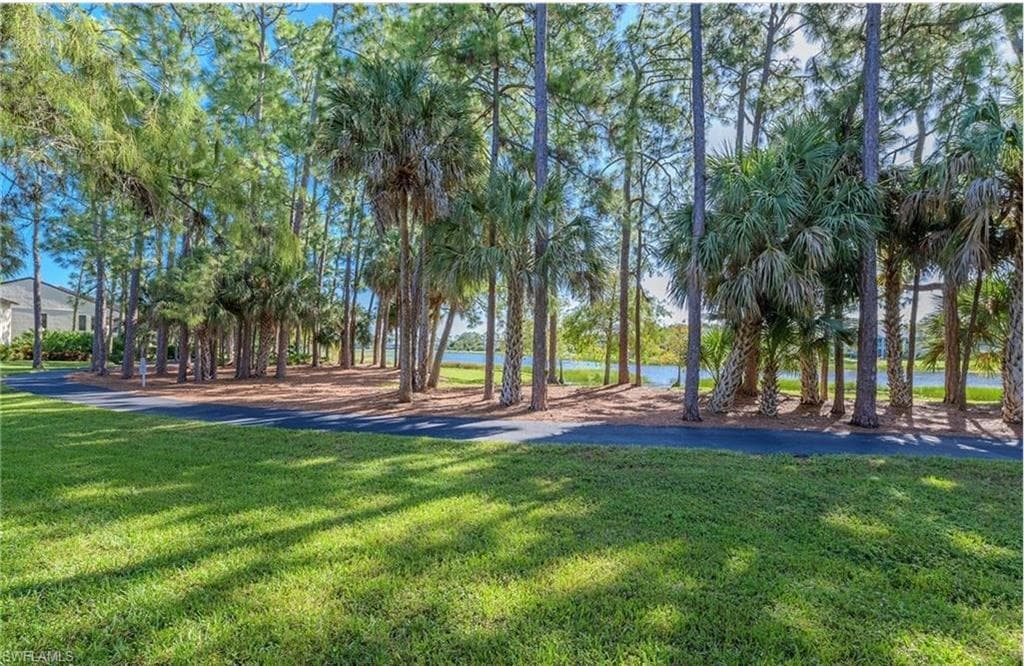 1810 Kings Lake Blvd 103, Naples, FL 34112-16