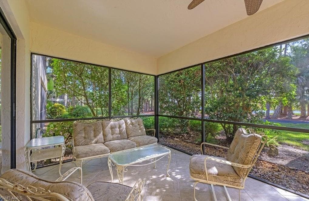 1810 Kings Lake Blvd 103, Naples, FL 34112-7