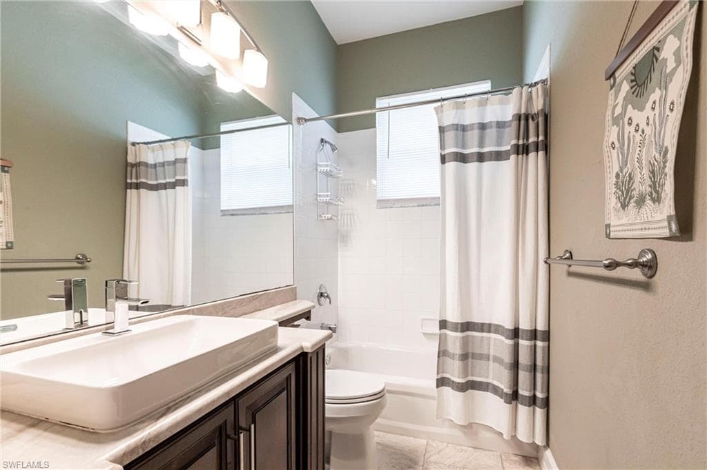 873 Grand Rapids Blvd, Naples, FL 34120-25