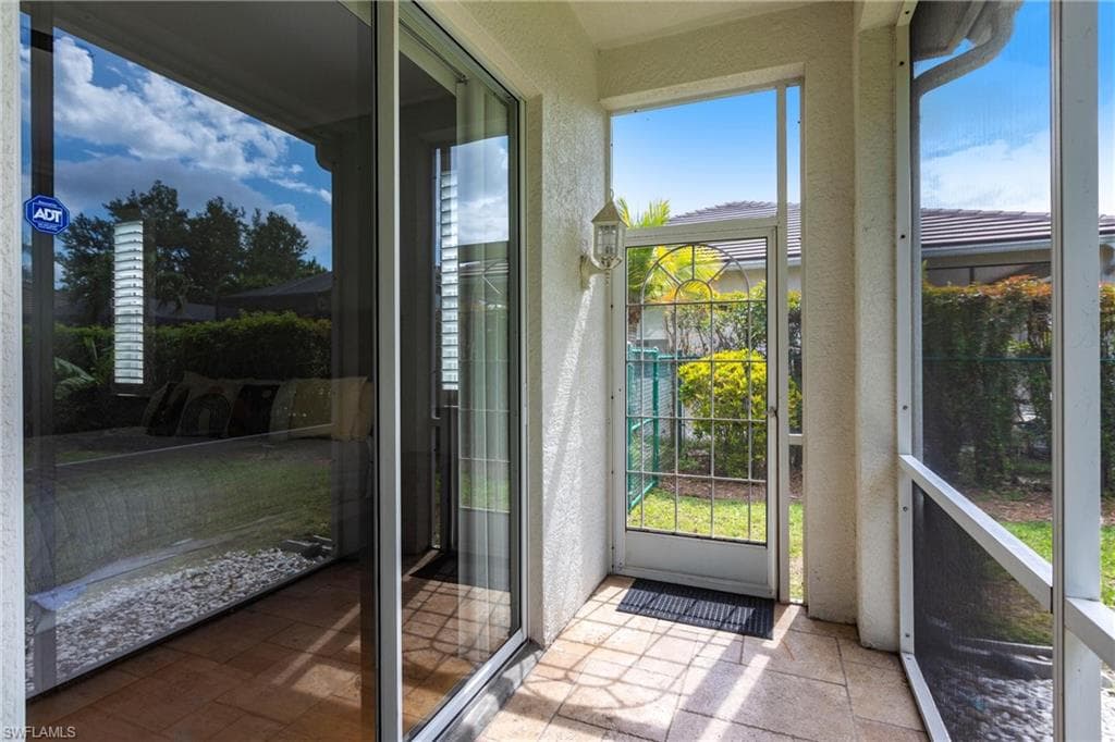 873 Grand Rapids Blvd, Naples, FL 34120-32