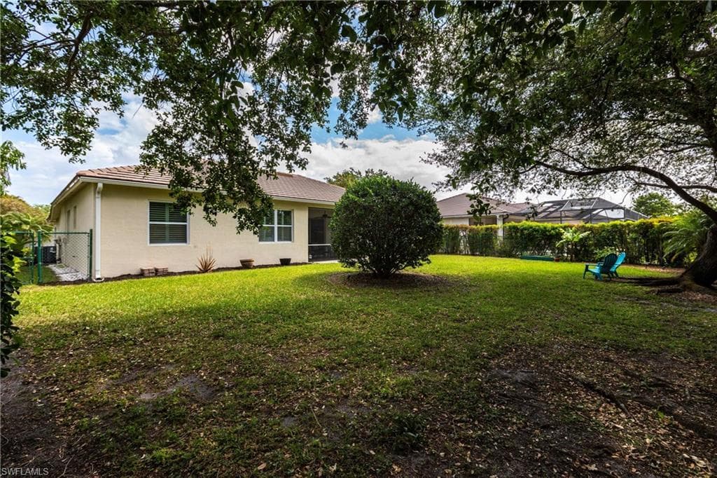 873 Grand Rapids Blvd, Naples, FL 34120-36