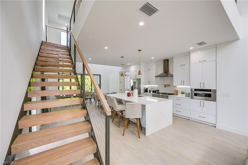 3400 Canal St, Naples, FL 34112-11