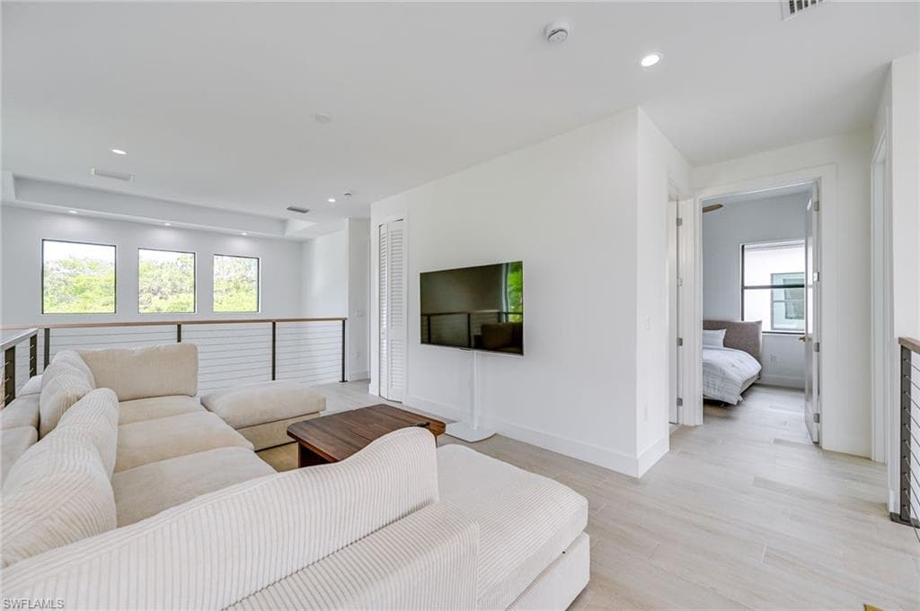 3400 Canal St, Naples, FL 34112-18