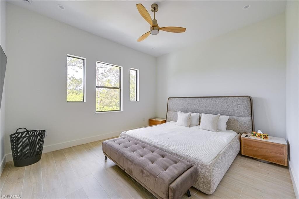 3400 Canal St, Naples, FL 34112-19