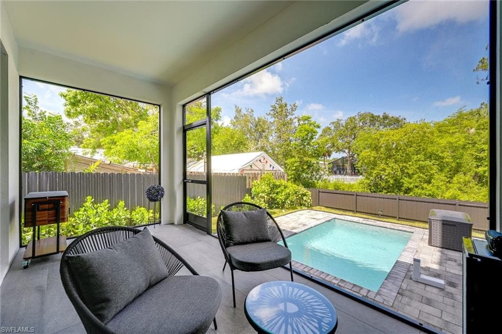 3400 Canal St, Naples, FL 34112-28