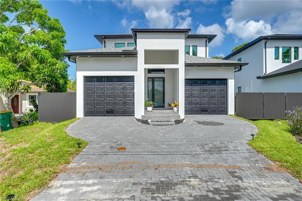 3400 Canal St, Naples, FL 34112-33