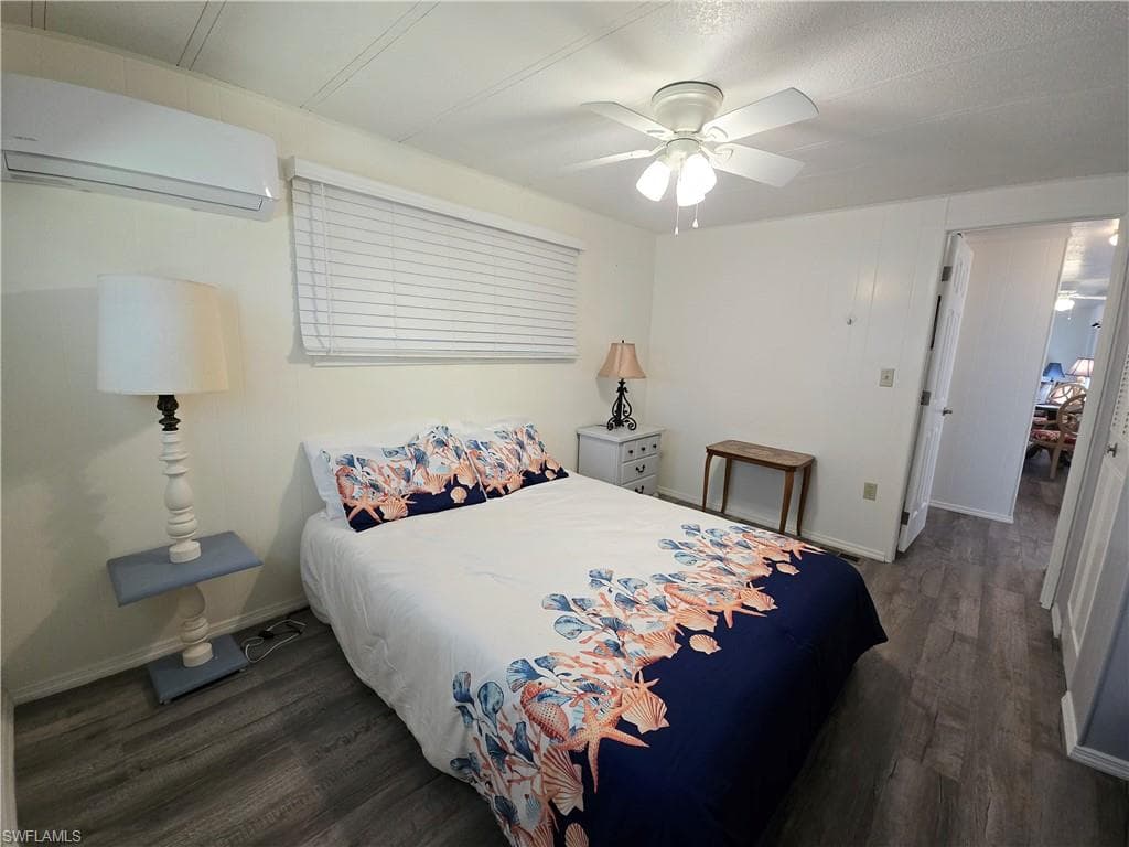 56 Enchanting Blvd, Naples, FL 34112-16