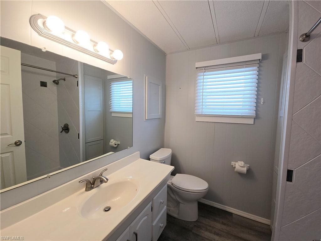 56 Enchanting Blvd, Naples, FL 34112-19