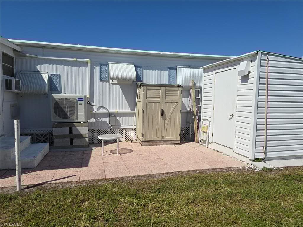 56 Enchanting Blvd, Naples, FL 34112-24