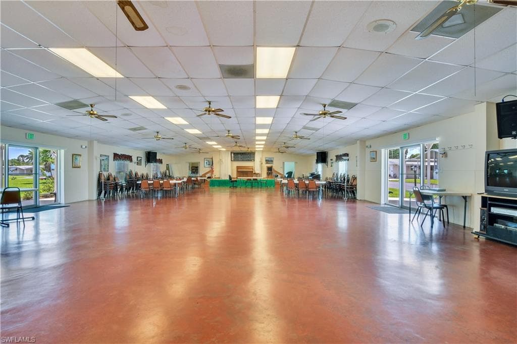56 Enchanting Blvd, Naples, FL 34112-34