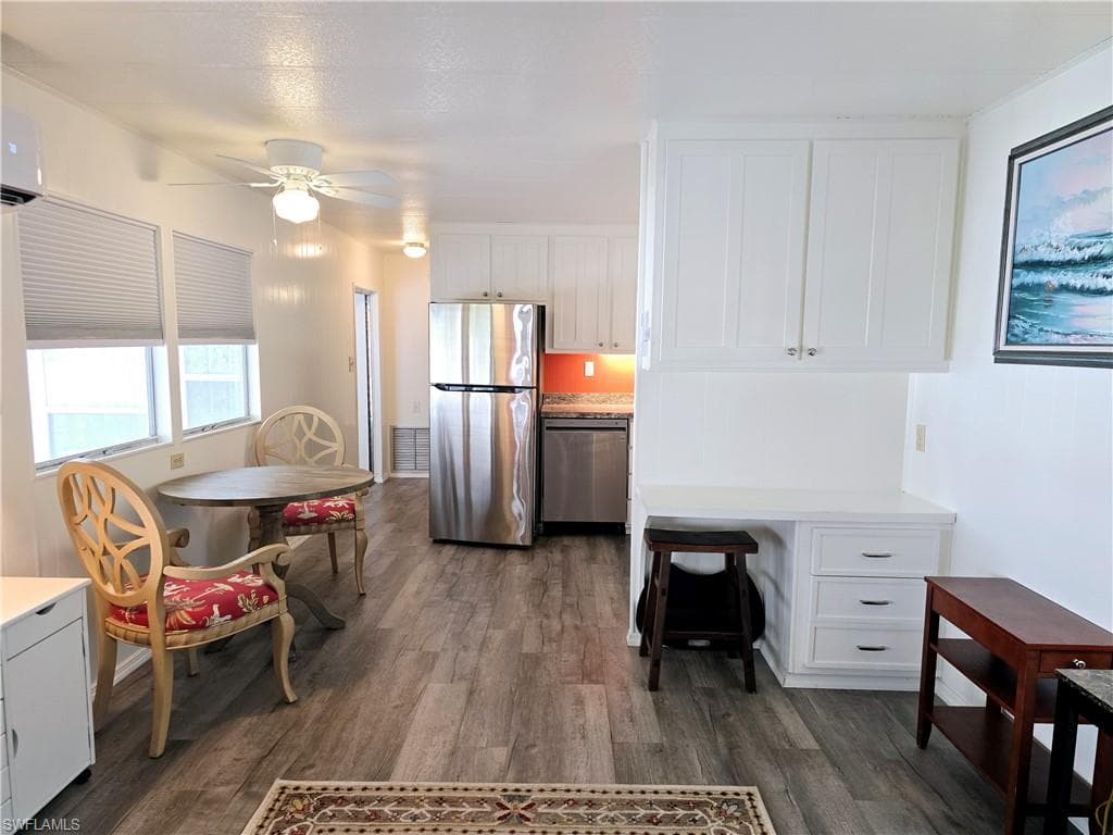 56 Enchanting Blvd, Naples, FL 34112-8