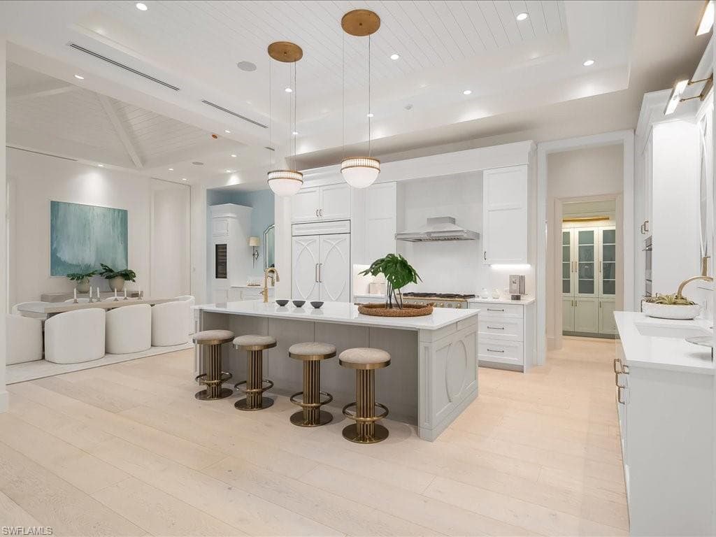 619 Binnacle Dr, Naples, FL 34103-30