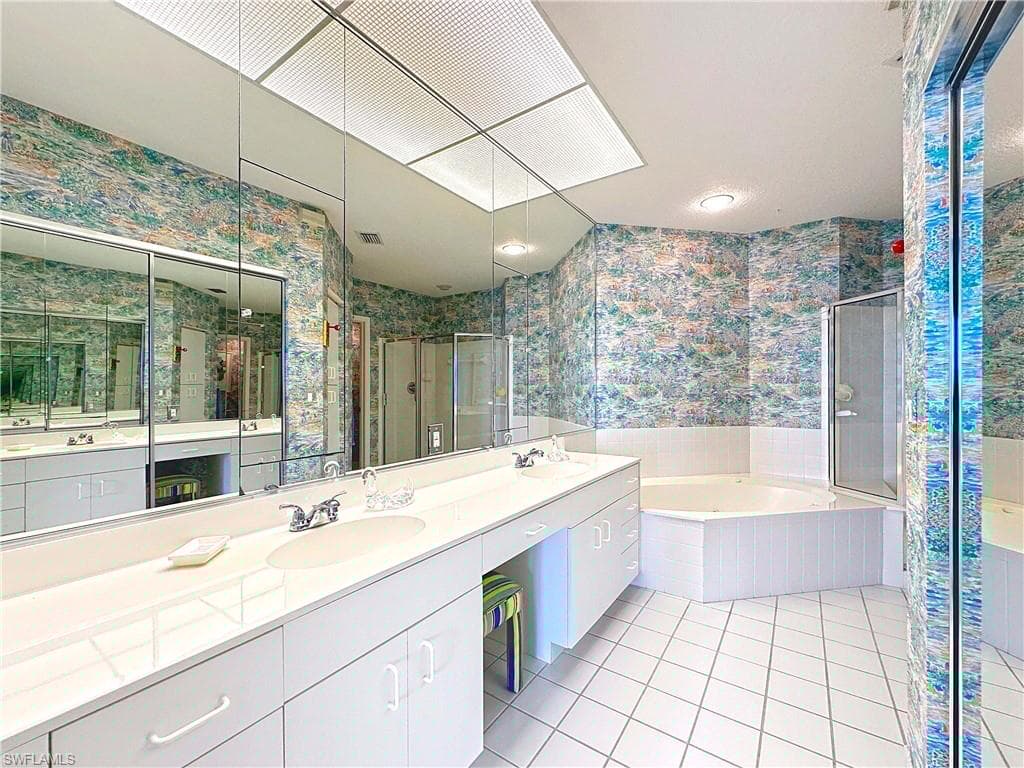 269 Barefoot Beach Blvd Ph3, Bonita Springs, FL 34134-7