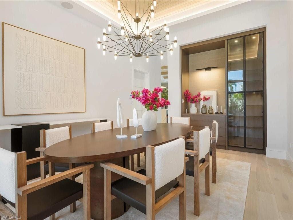 612 Binnacle Dr, Naples, FL 34103-9