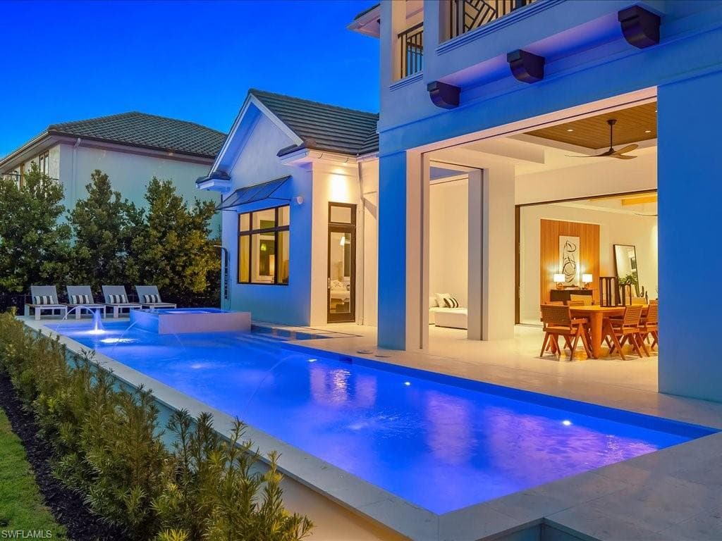 612 Binnacle Dr, Naples, FL 34103-25