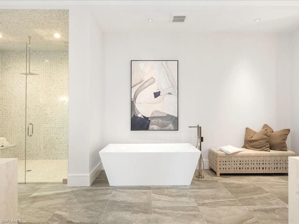 612 Binnacle Dr, Naples, FL 34103-31