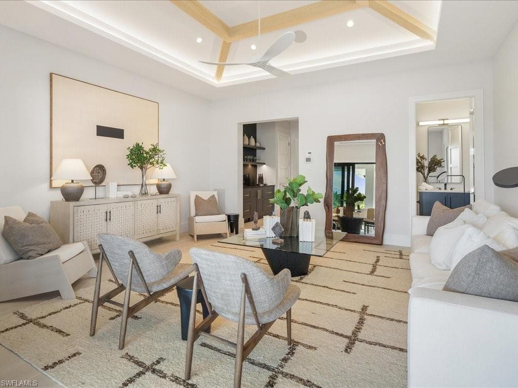 612 Binnacle Dr, Naples, FL 34103-39