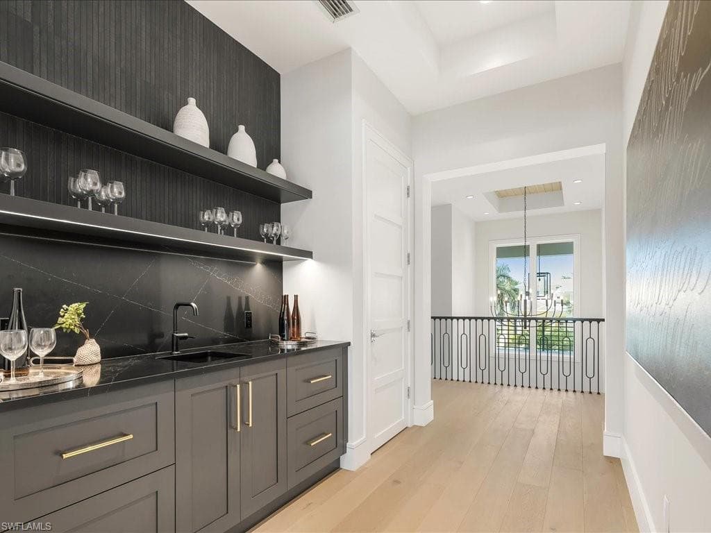 612 Binnacle Dr, Naples, FL 34103-42