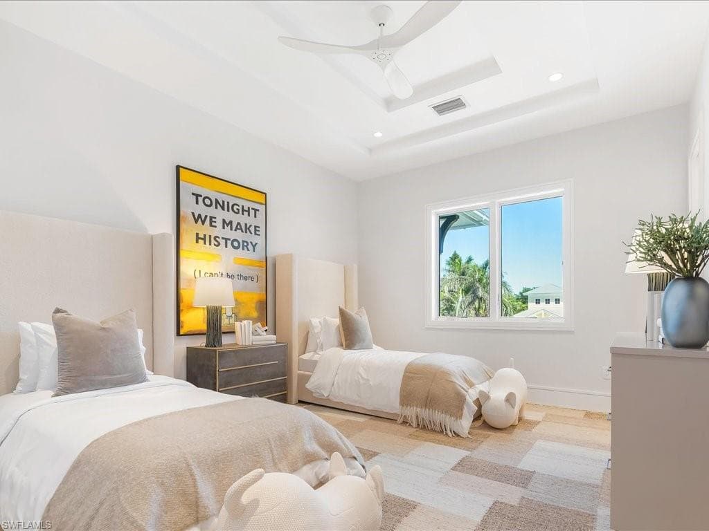 612 Binnacle Dr, Naples, FL 34103-49