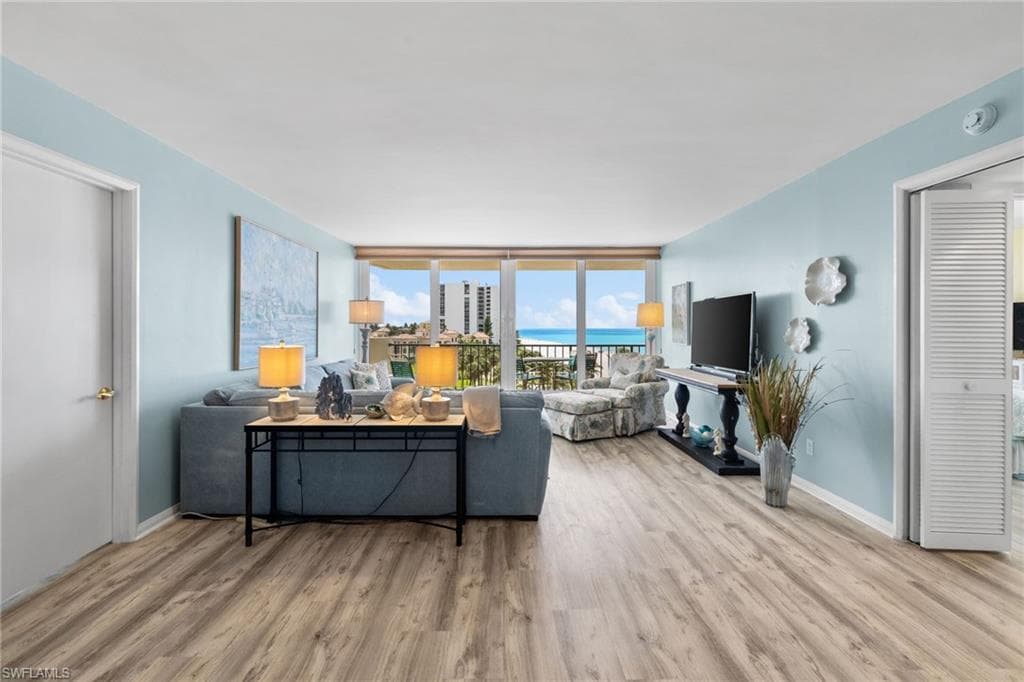 4001 Gulf Shore Blvd N 507, Naples, FL 34103-11