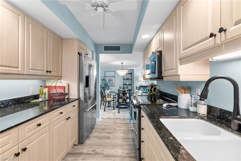 4001 Gulf Shore Blvd N 507, Naples, FL 34103-21