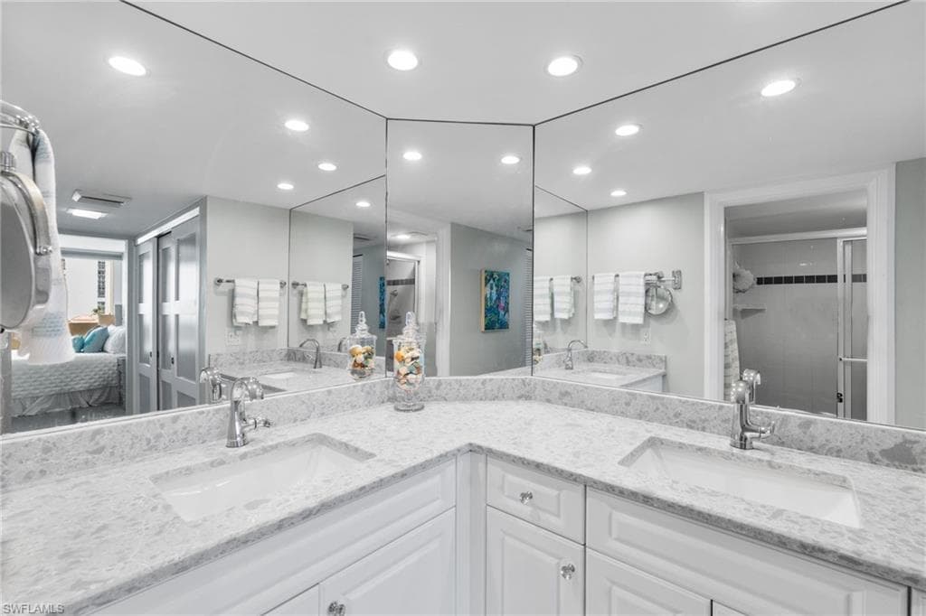 4001 Gulf Shore Blvd N 507, Naples, FL 34103-30