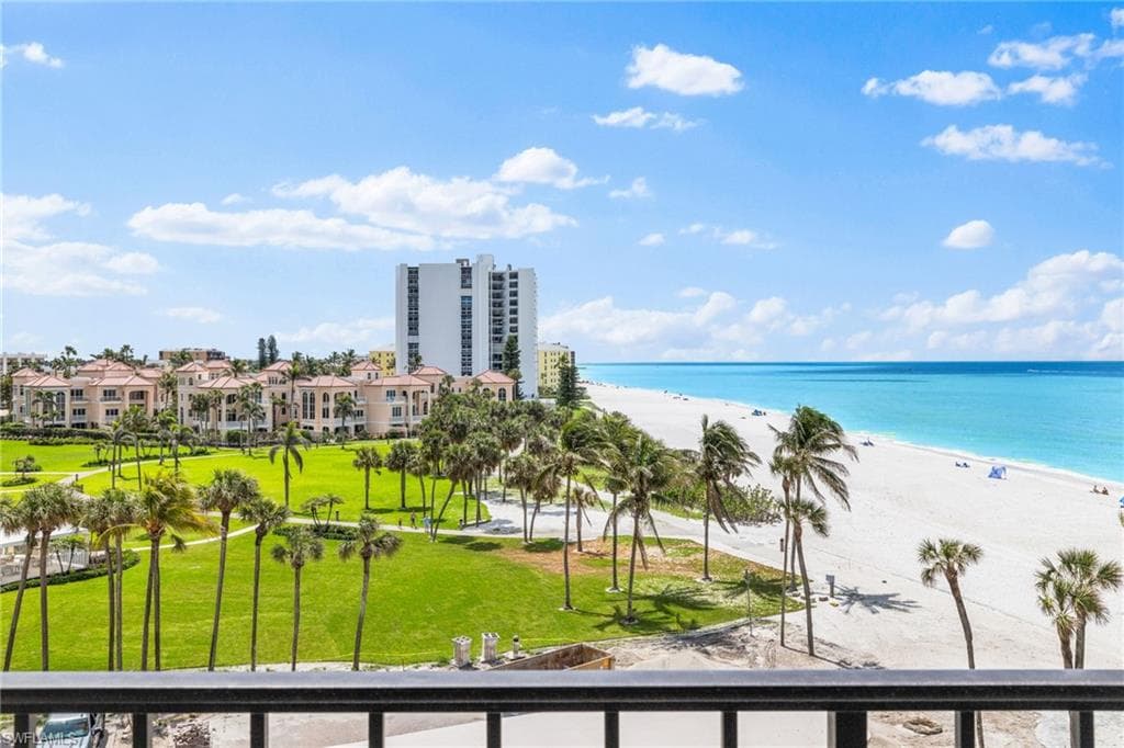 4001 Gulf Shore Blvd N 507, Naples, FL 34103-36