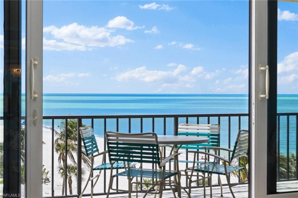 4001 Gulf Shore Blvd N 507, Naples, FL 34103-7