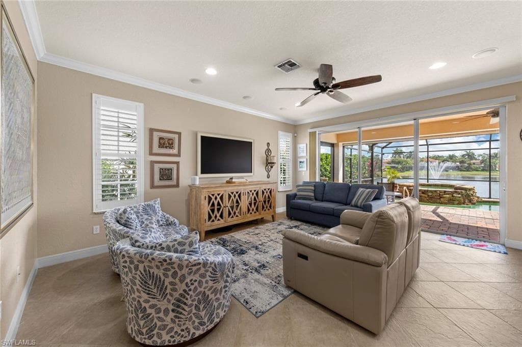 12718 Aviano Dr, Naples, FL 34105-7