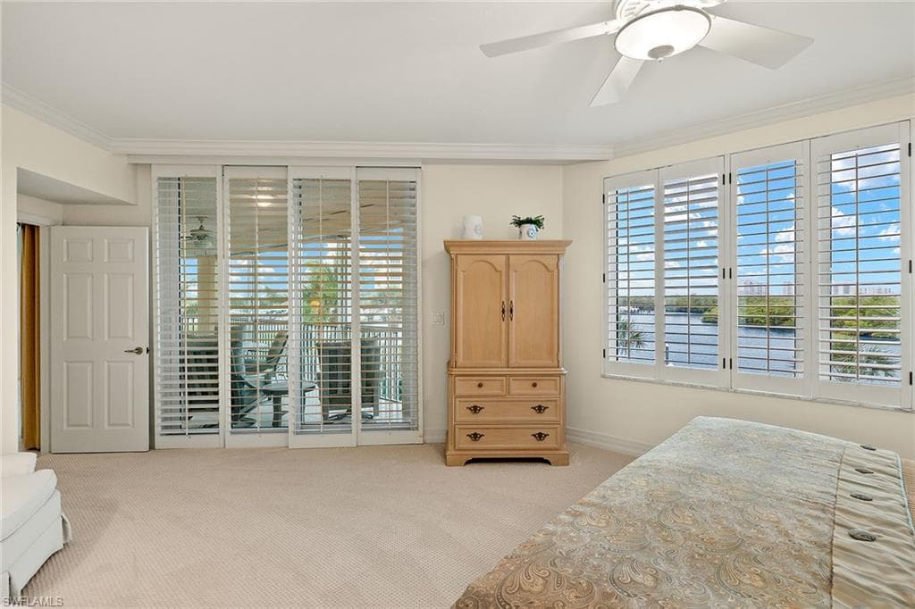 425 Dockside Dr 301, Naples, FL 34110-24