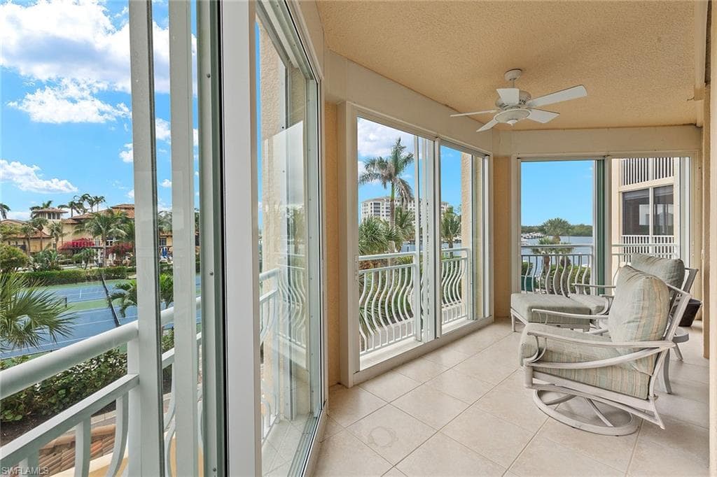 425 Dockside Dr 301, Naples, FL 34110-36
