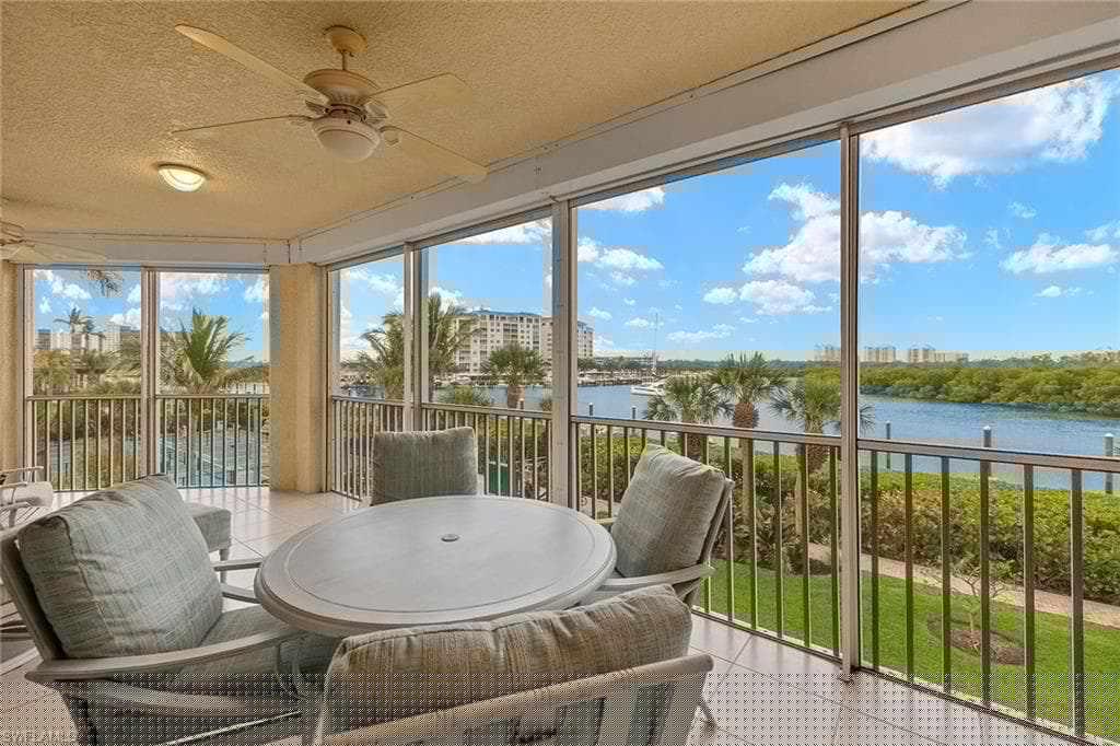 425 Dockside Dr 301, Naples, FL 34110-39