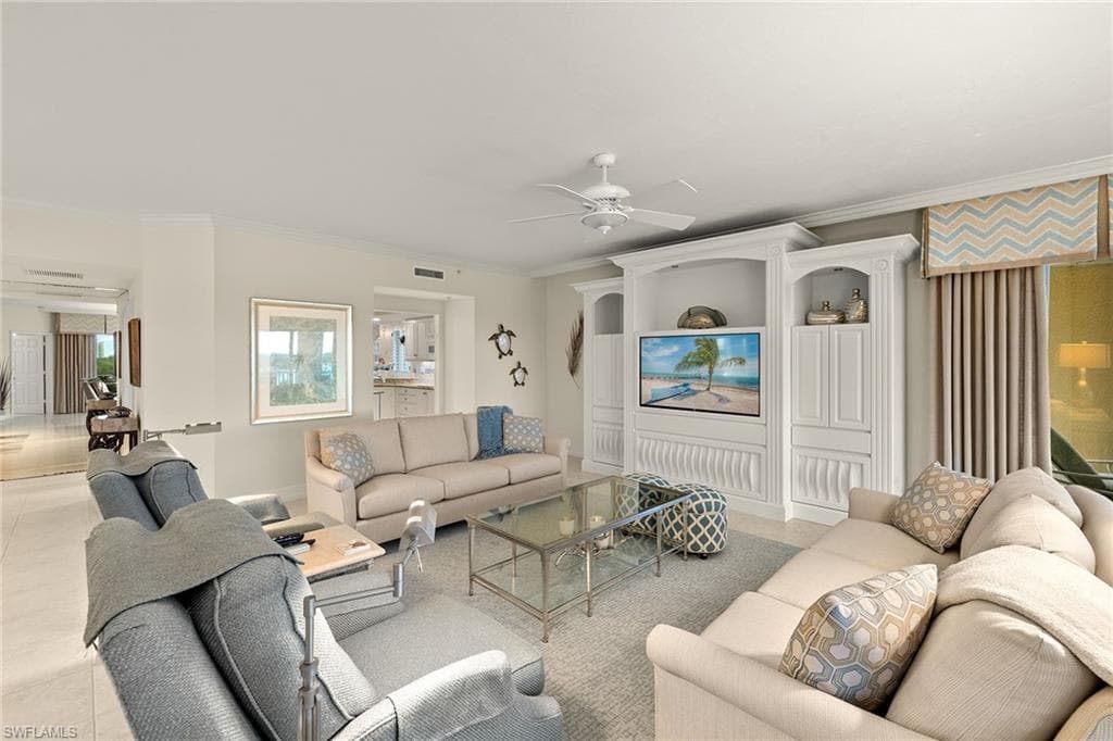 425 Dockside Dr 301, Naples, FL 34110-8