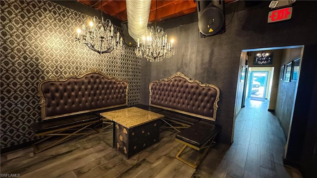 852 5th Ave S, Naples, FL 34102-14