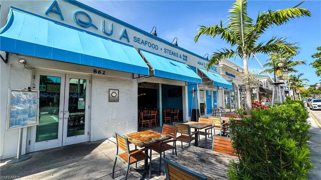 852 5th Ave S, Naples, FL 34102-26