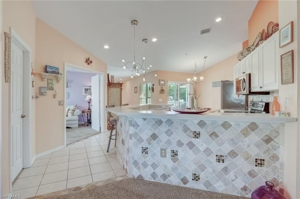 5420 Worthington Ln 204, Naples, FL 34110-16