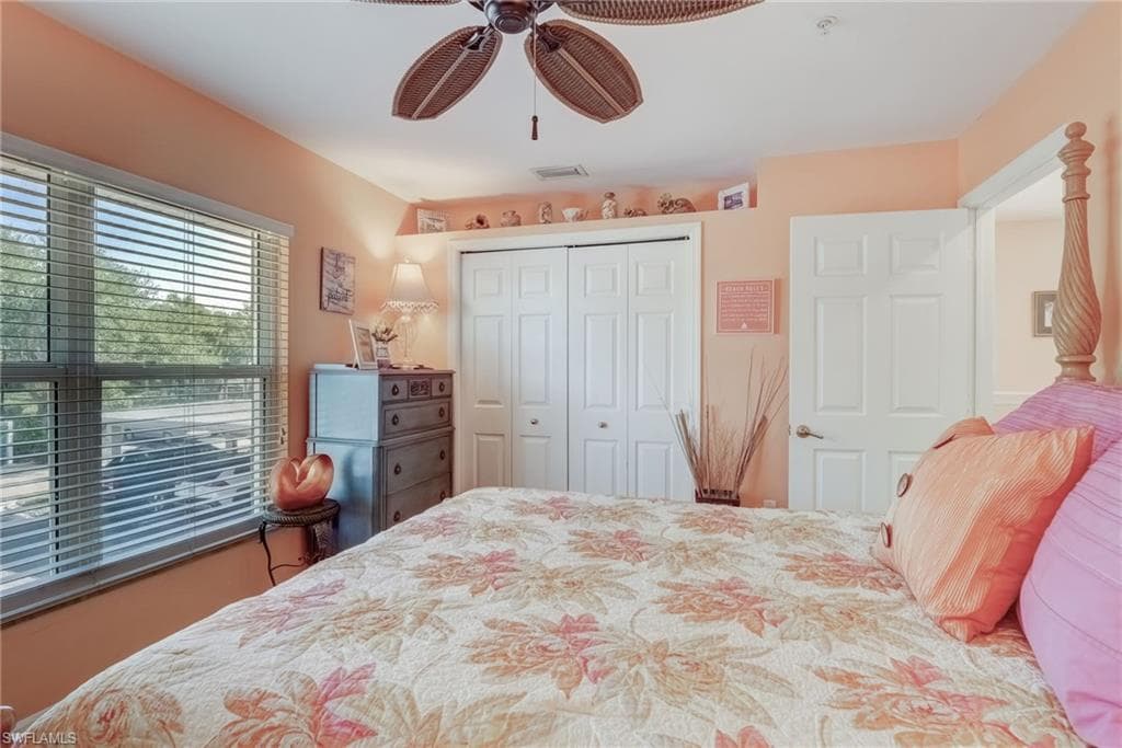 5420 Worthington Ln 204, Naples, FL 34110-25