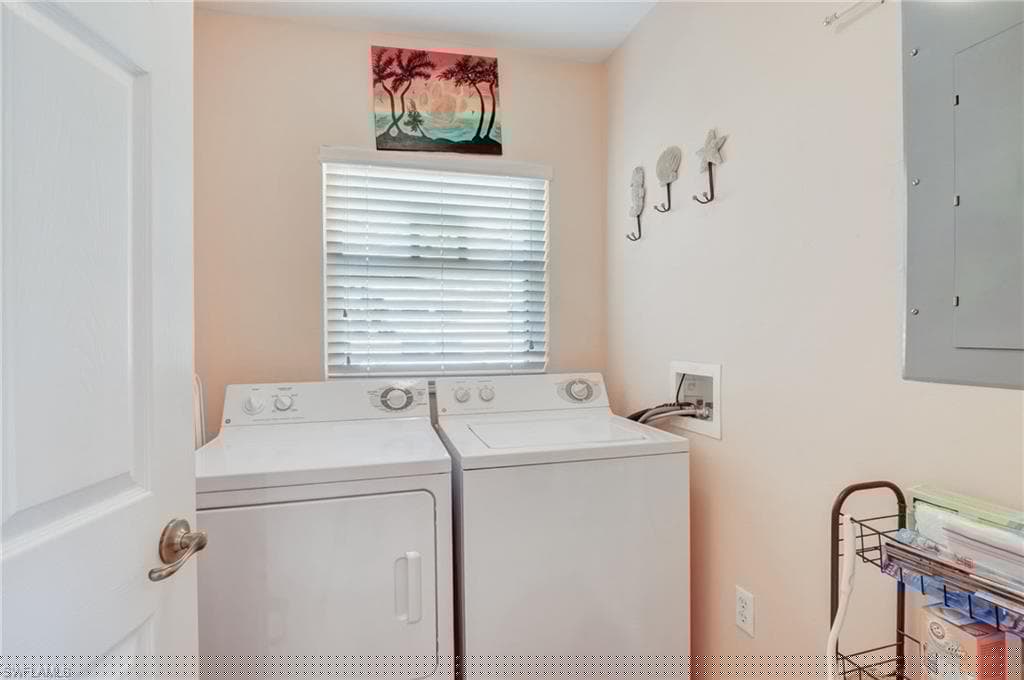 5420 Worthington Ln 204, Naples, FL 34110-34