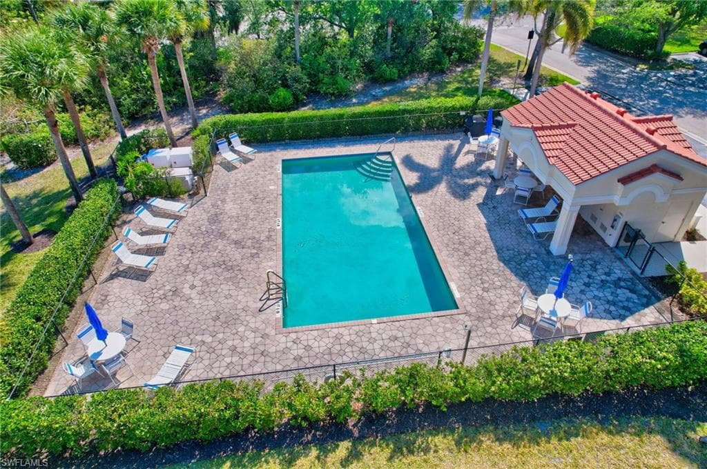 5420 Worthington Ln 204, Naples, FL 34110-36