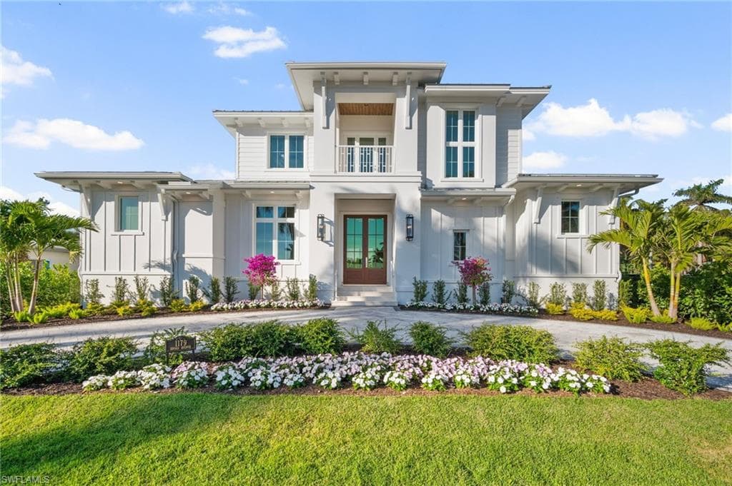 1179 Broad Ave N, Naples, FL 34102-1