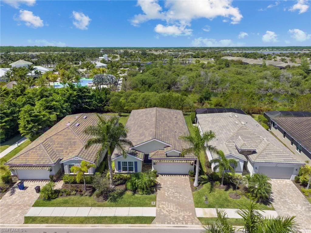 28212 Seasons Tide Ave, Bonita Springs, FL 34135-29
