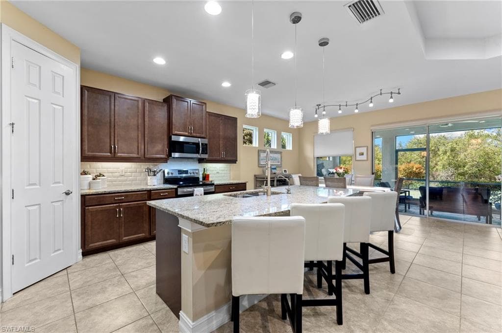 28212 Seasons Tide Ave, Bonita Springs, FL 34135-3