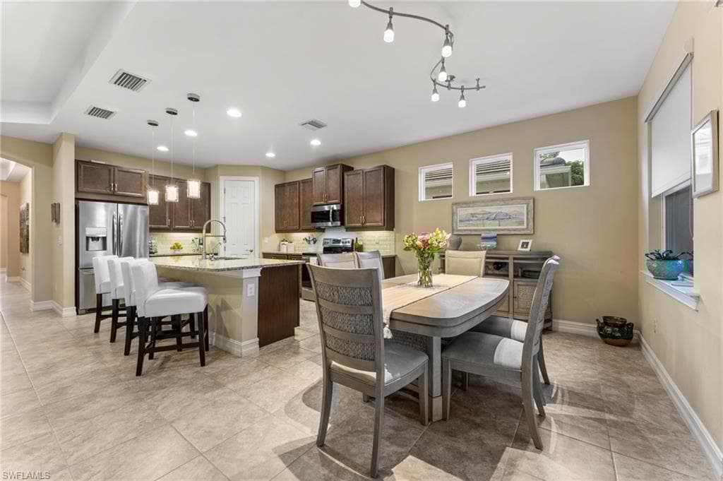 28212 Seasons Tide Ave, Bonita Springs, FL 34135-6