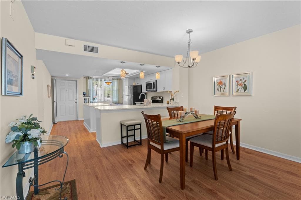 270 Naples Cove Dr 3205, Naples, FL 34110-11