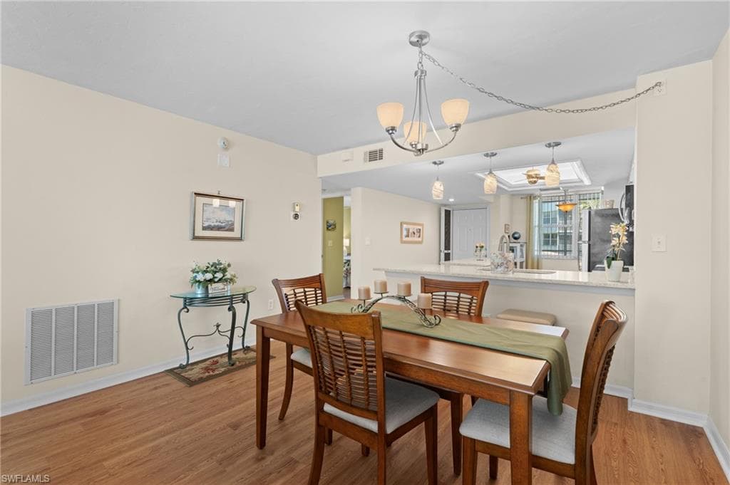 270 Naples Cove Dr 3205, Naples, FL 34110-12